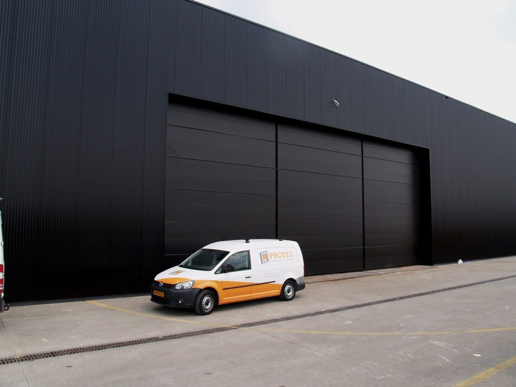 Turvaovet asennuksen aikana