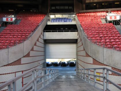 Brandwerende schuifdeuren in stadion Amsterdam